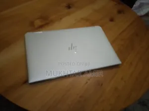 Laptop HP Spectre X360 13 8GB Intel SSD 256GB