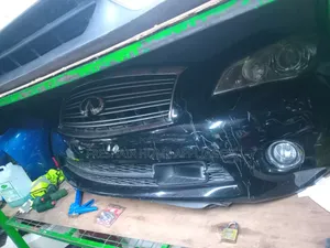 Nissan Skyline 2014 Nosecut