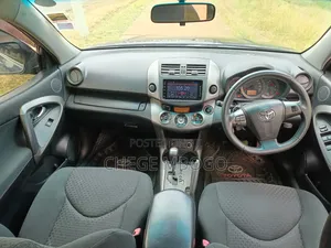 Toyota Vanguard 2012 Blue