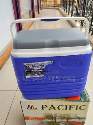 Pacific 10 Litres Cooler Box Keeps Contents Fresh