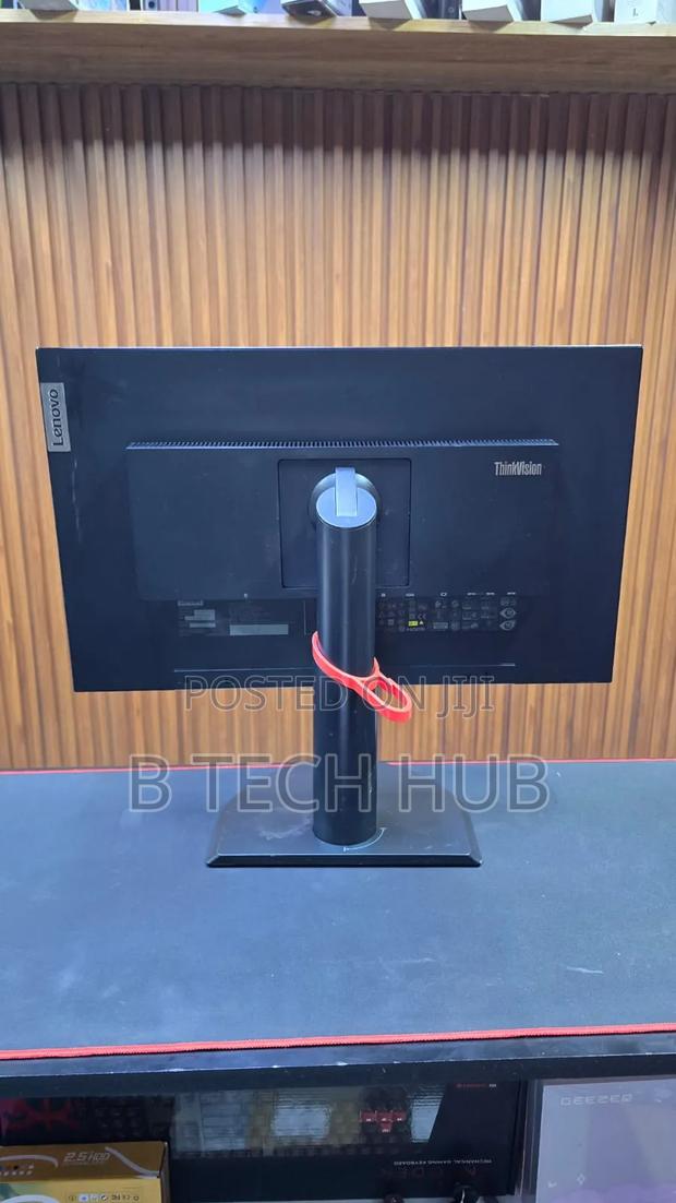 Lenovo Monitors - thumbnail 3