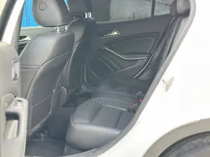 Mercedes-Benz GLA-Class 2019 White