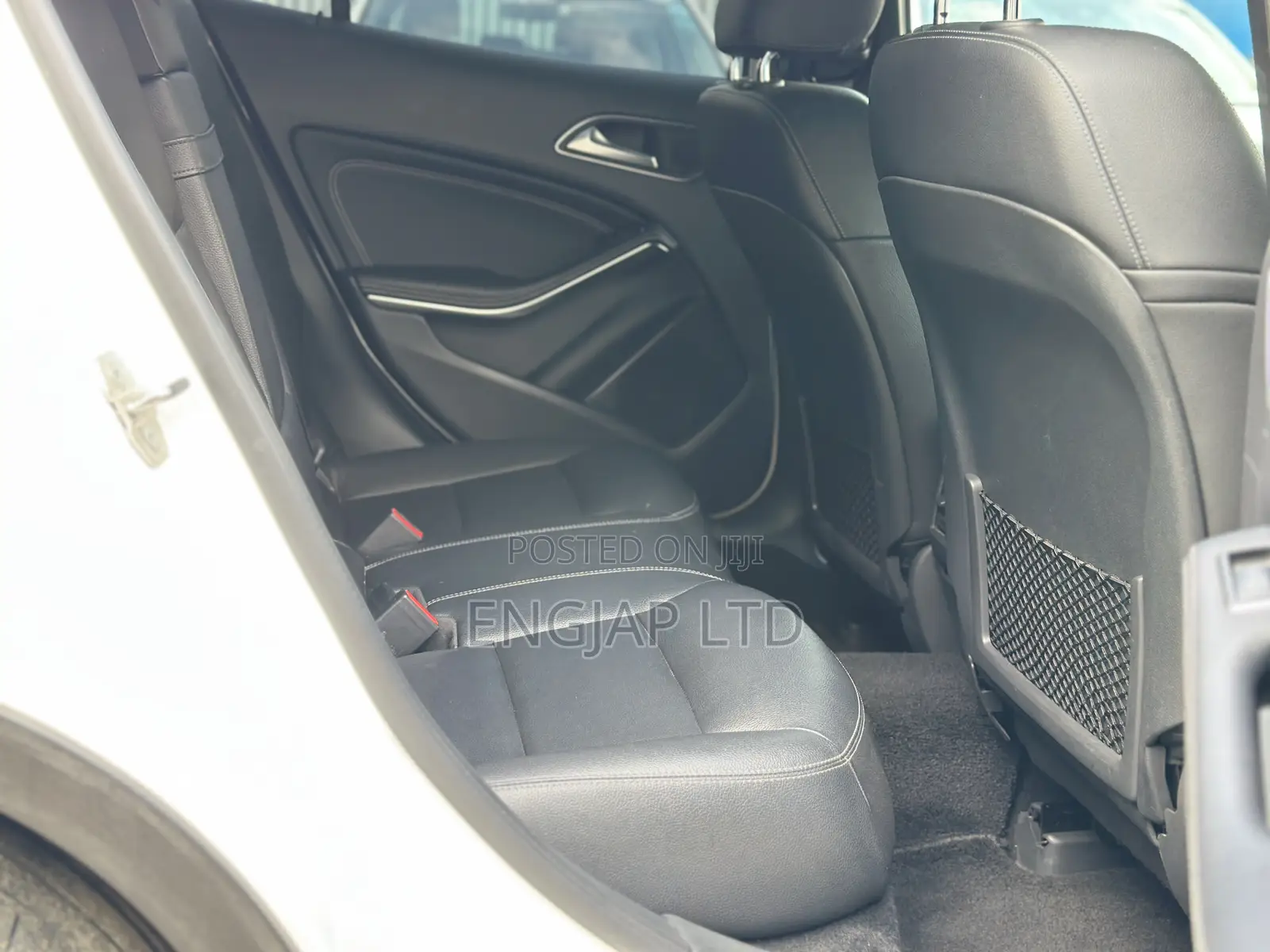 Mercedes-Benz GLA-Class 2019 White