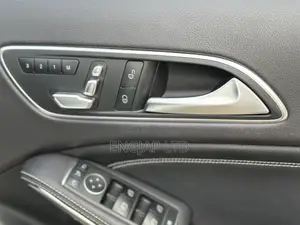 Mercedes-Benz GLA-Class 2019 White
