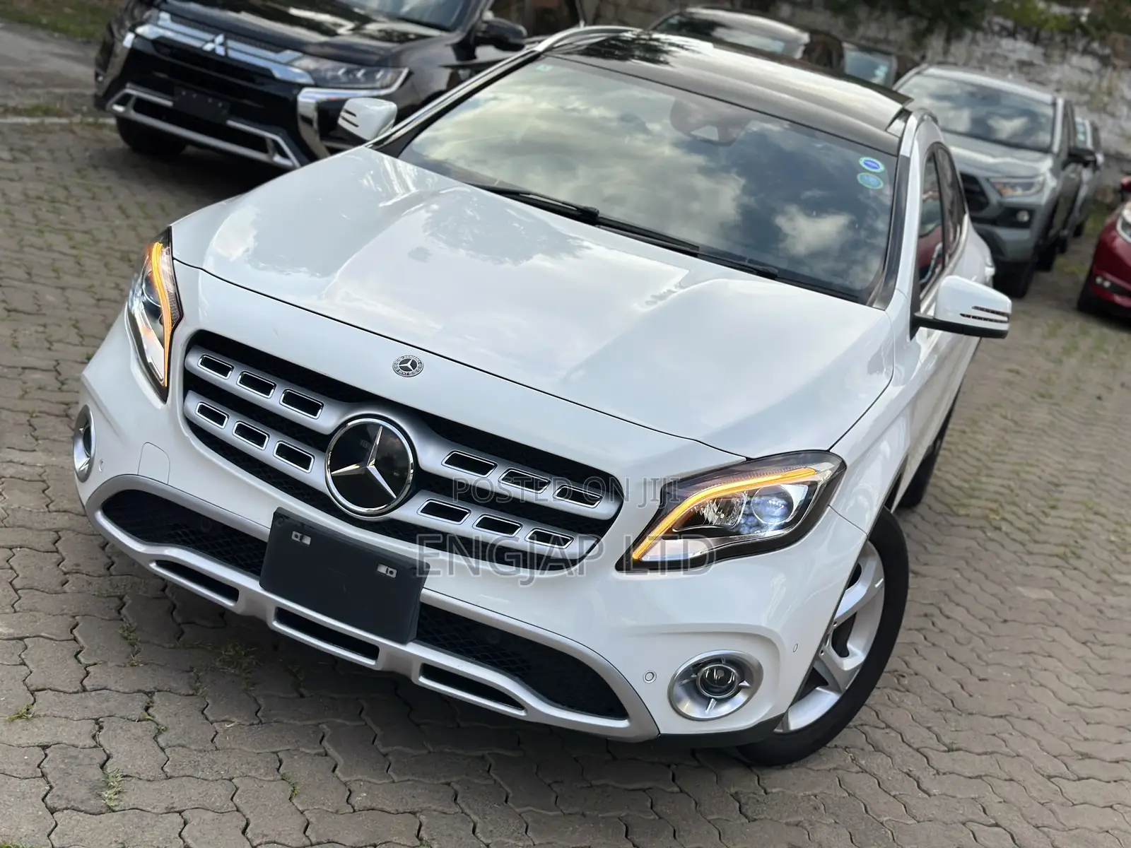 Mercedes-Benz GLA-Class 2019 White