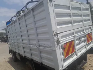 Mitsubishi Canter, 4d32. Buy and Work