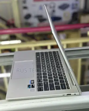 Laptop HP EliteBook 840 G9 8GB Intel Core i7 SSD 512GB