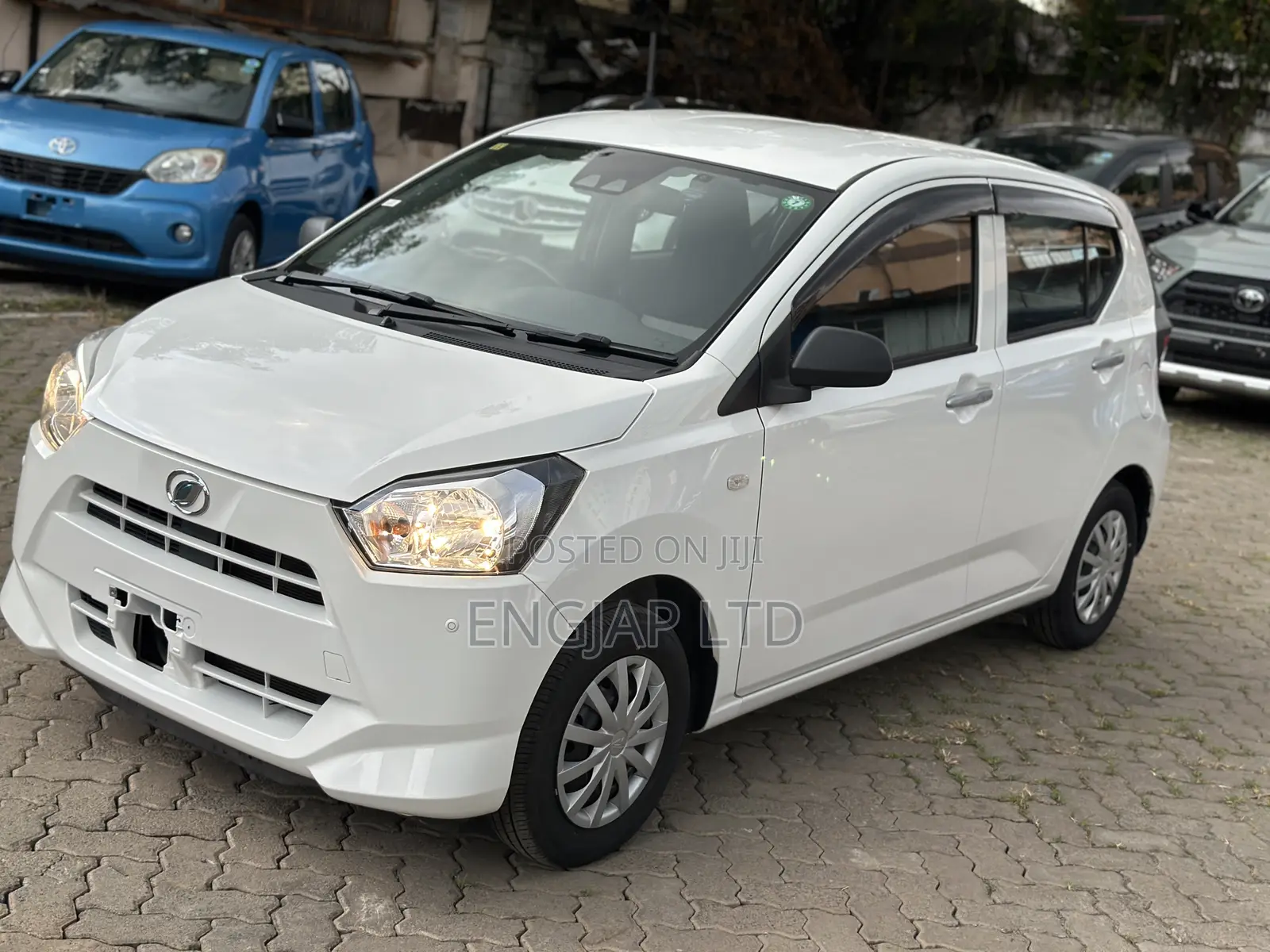 Daihatsu Mira 2020 White