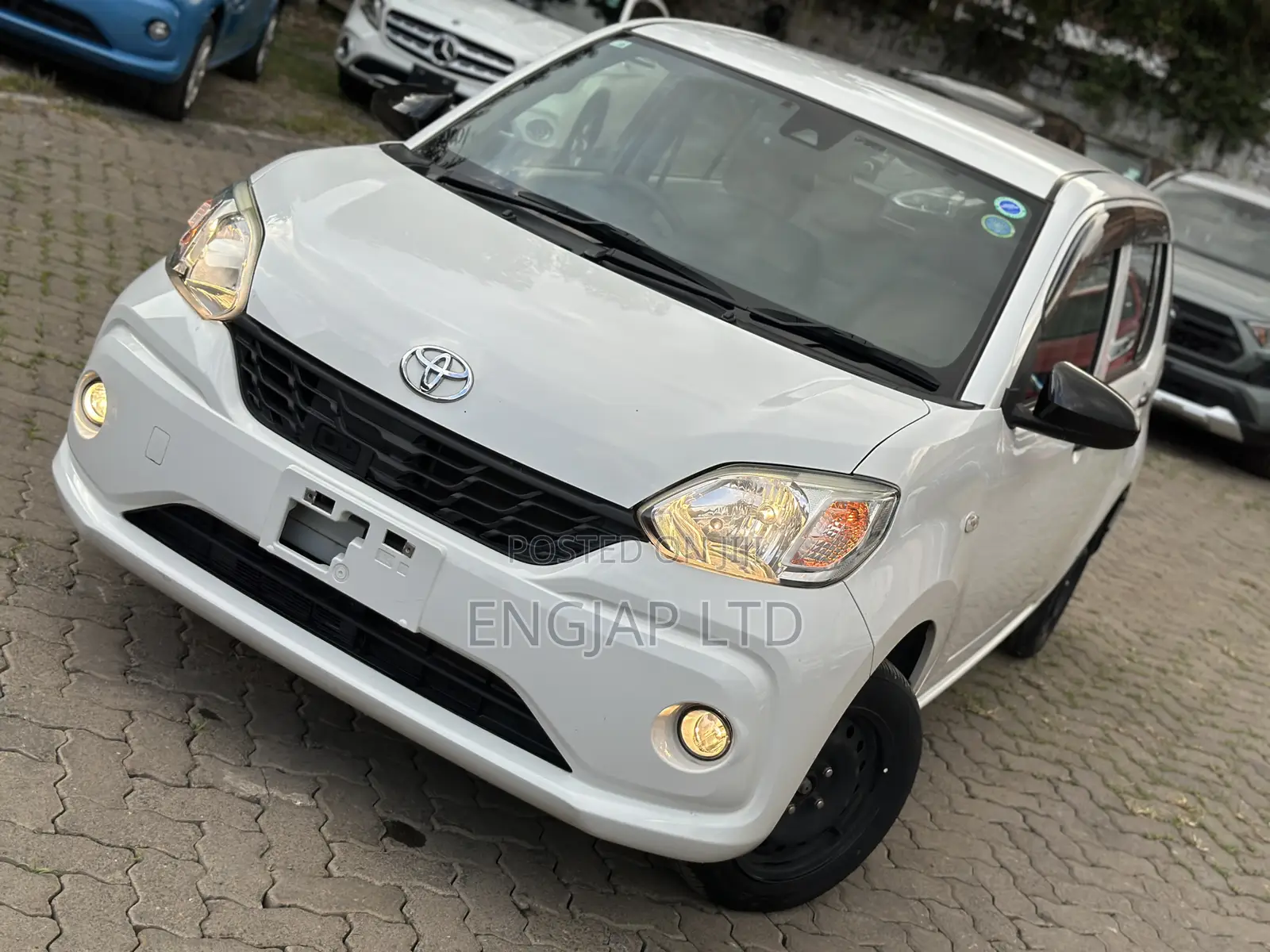 Toyota Passo 1.0 FWD 2018 White