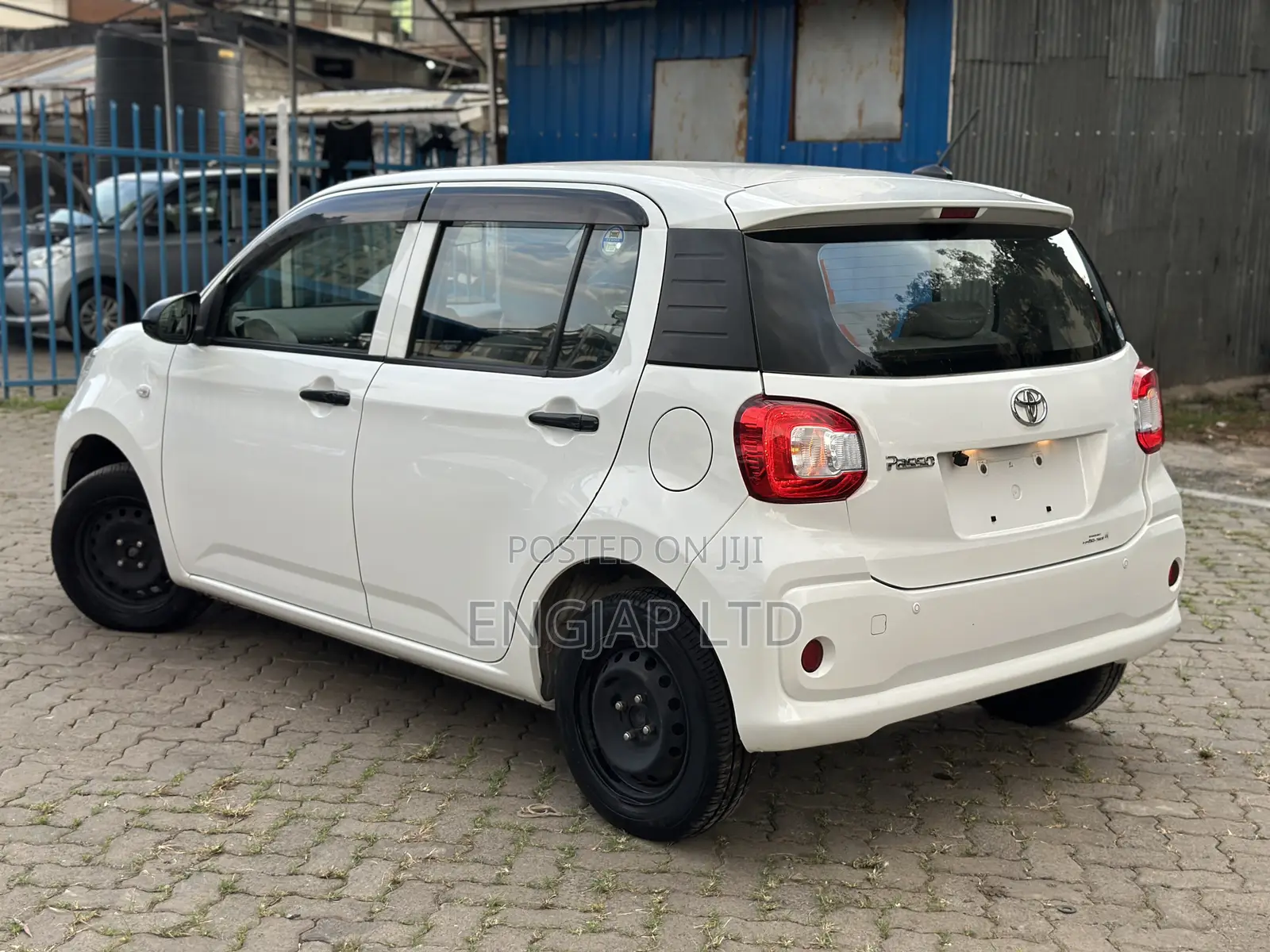 Toyota Passo 1.0 FWD 2018 White
