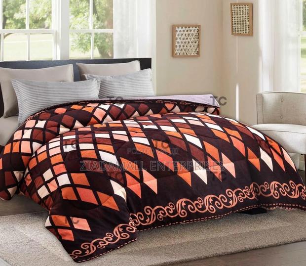 Woolen Duvet 5 by 6,Stay Warm in Style: Premium Single Woolen Duvet