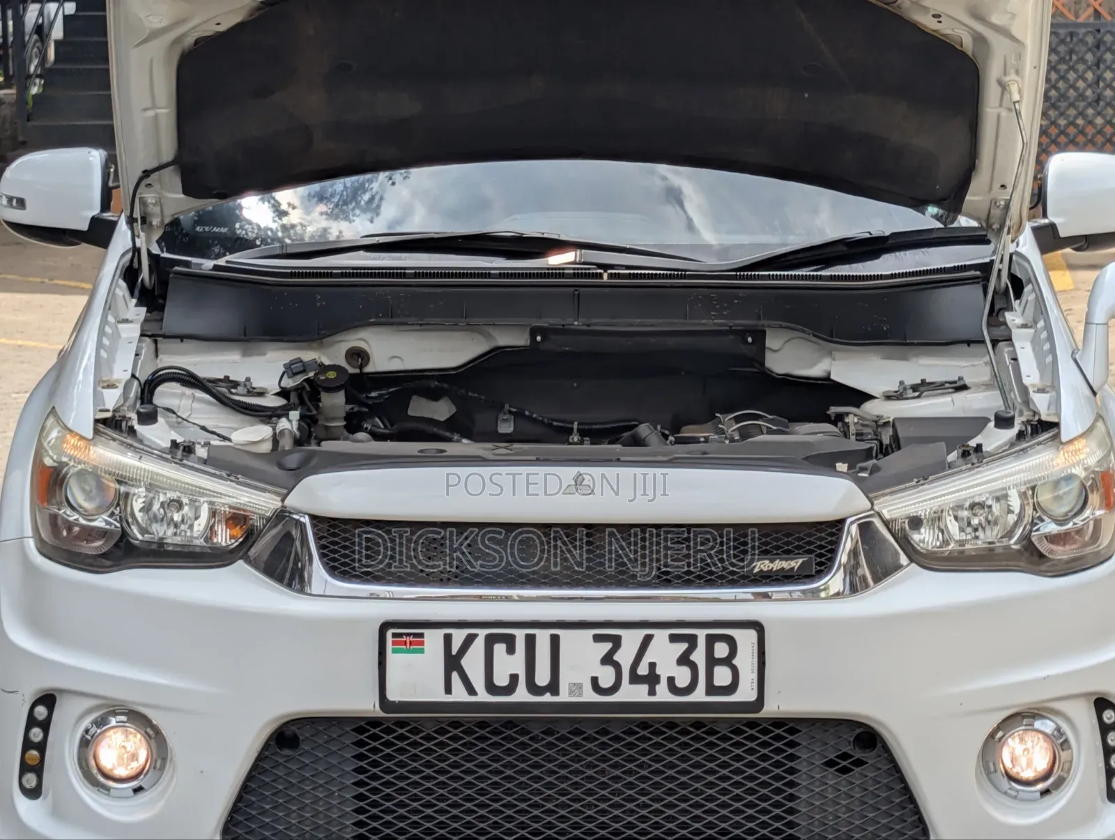 Mitsubishi RVR 2010 White