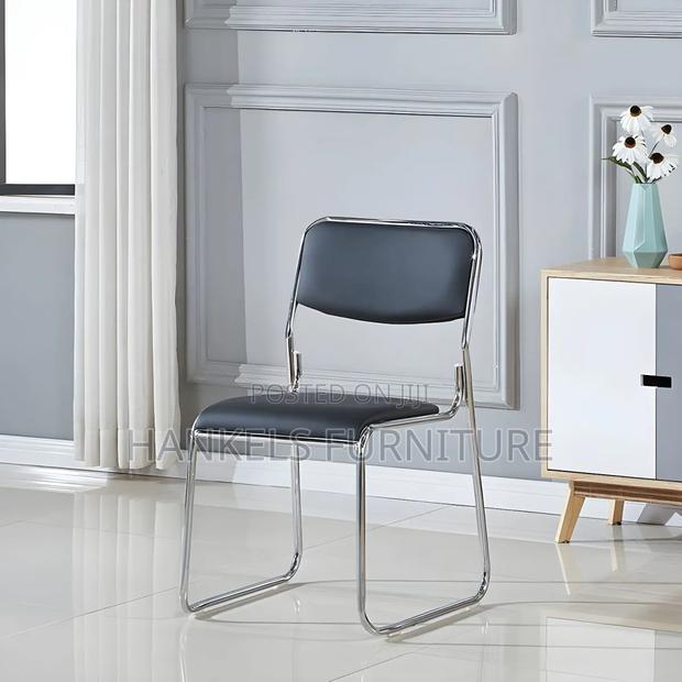 Chrome Office Guest Chair – Stylish Seating for Visitors