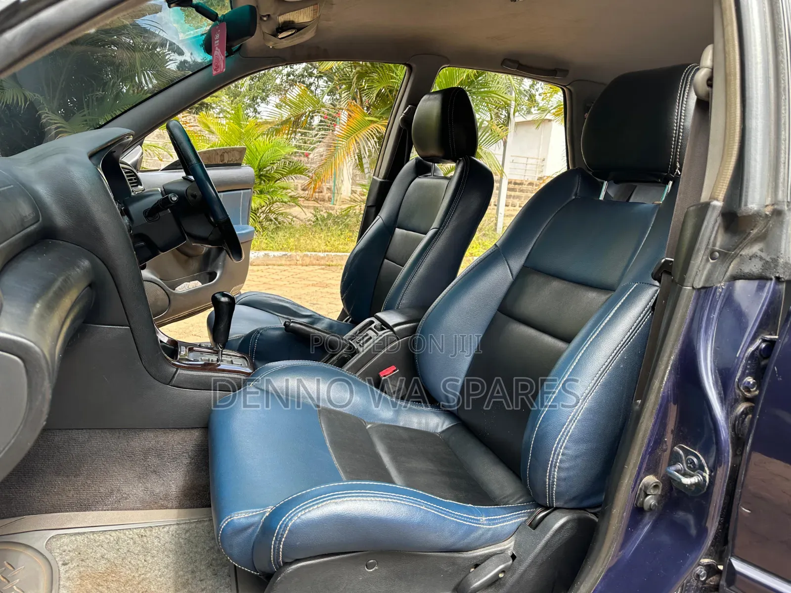 Subaru Legacy 2000 Blue