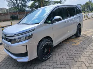 Toyota Voxy 2016 Black