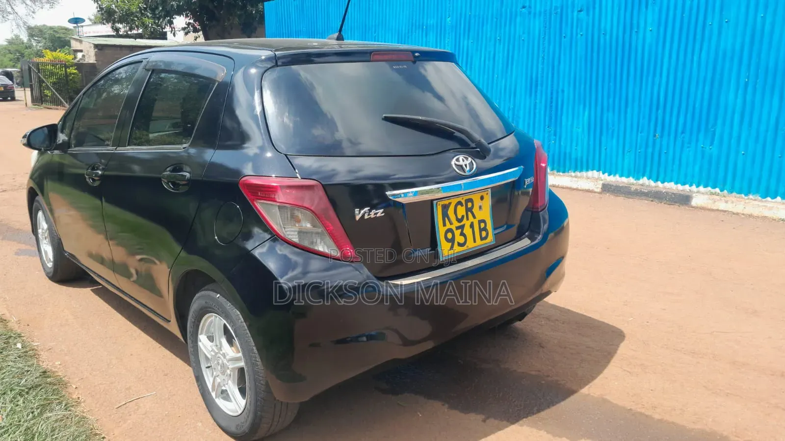 Toyota Vitz 2012 Black