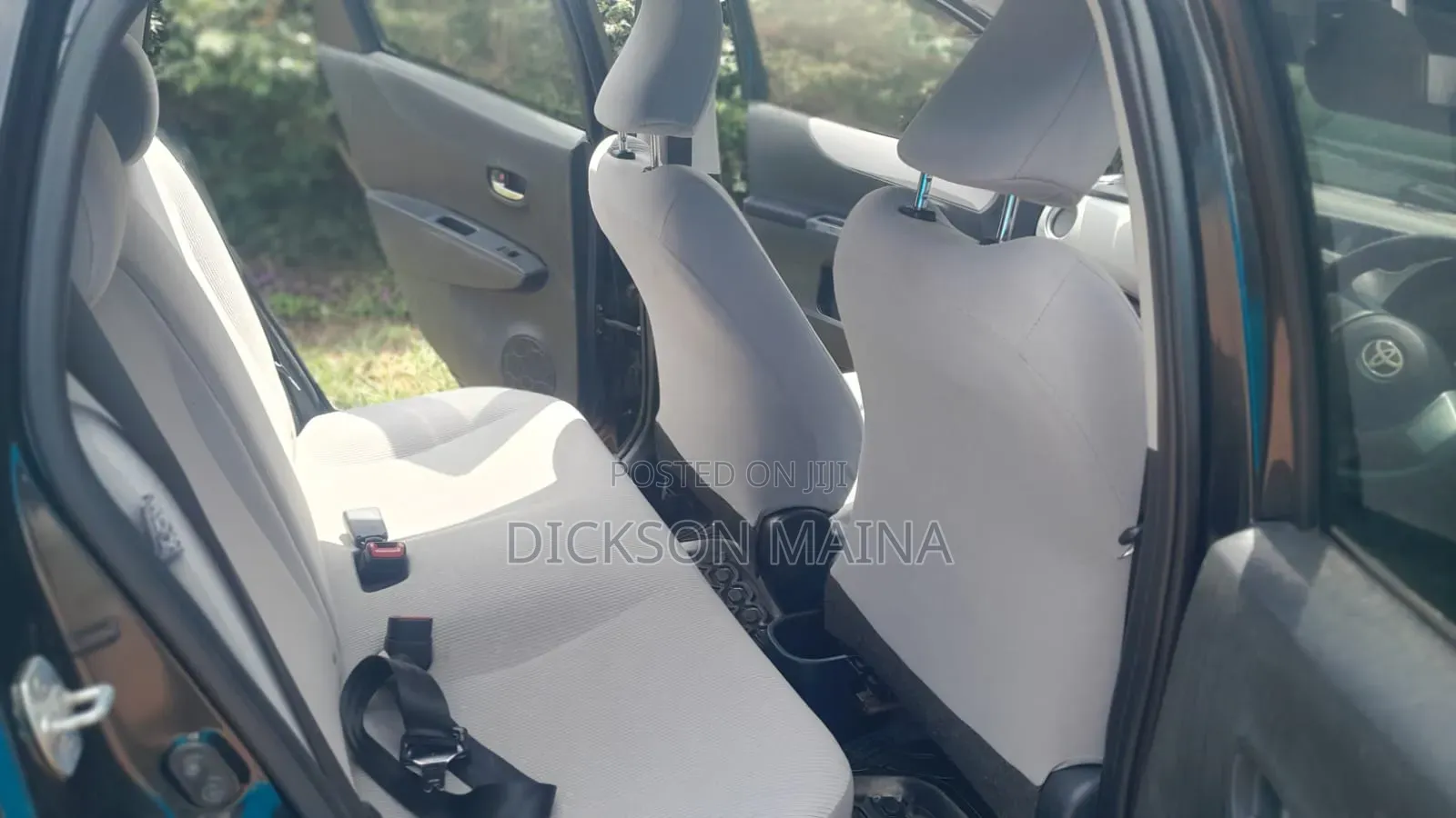 Toyota Vitz 2012 Black
