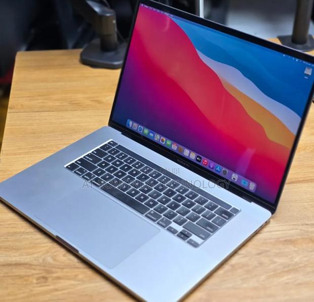 Laptop Apple MacBook Pro 16GB Intel Core i9 SSD 1T - thumbnail 2