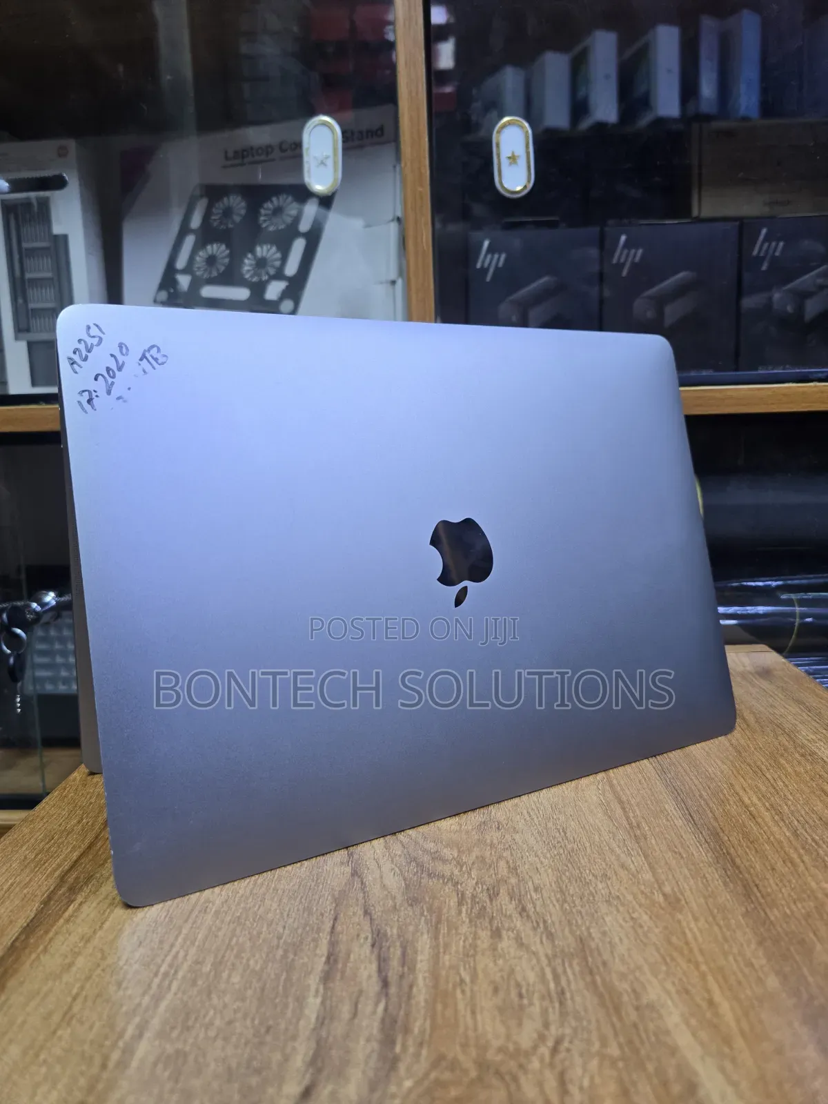 Laptop Apple MacBook Pro 2020 32GB Intel Core i7 SSD 1T