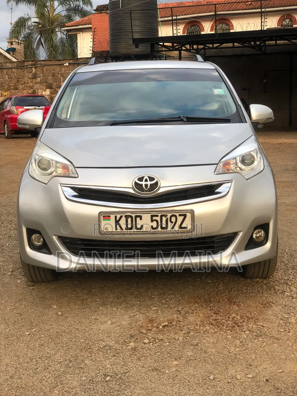 Toyota Ractis 2015 Silver
