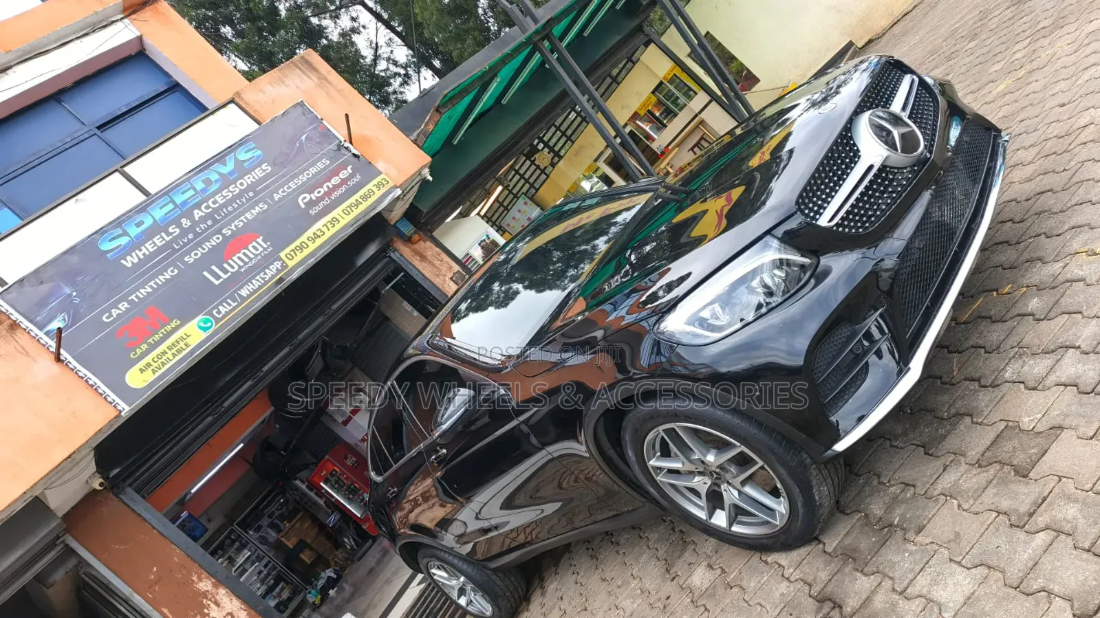 Benz GLC Llumar Ceramic Tint.