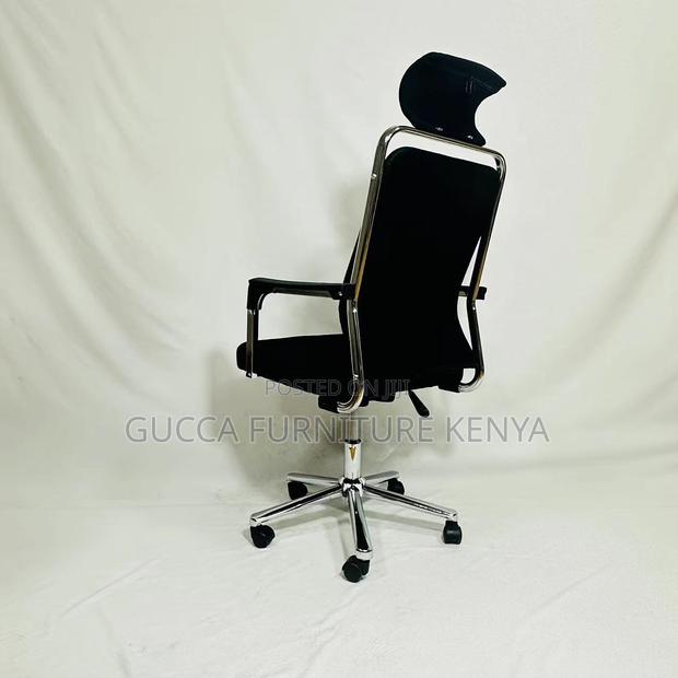 Swivel Mesh Ergonomic Seat. - thumbnail 3