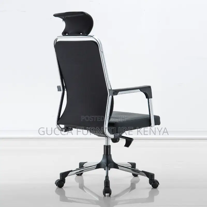 Swivel Mesh Ergonomic Seat.