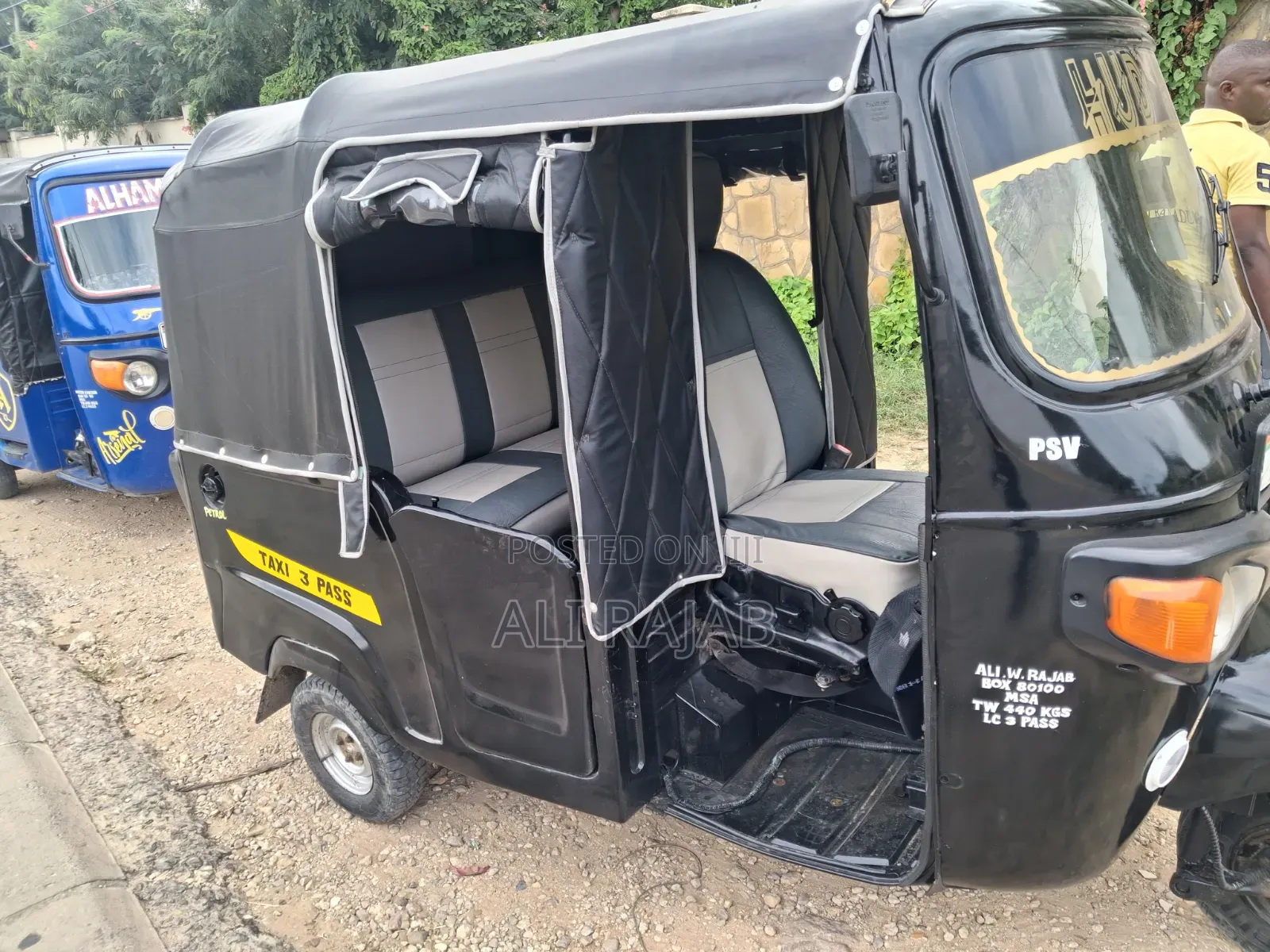 Piaggio 2022 Black