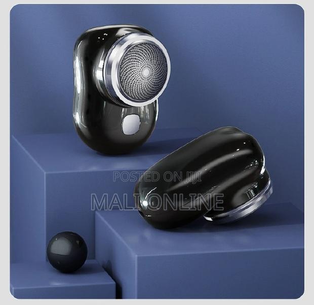 Mini Portable Electric Shaver Travel Shaving Machine for Men