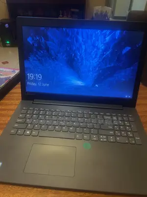 Laptop Lenovo IdeaPad 320 8GB Intel Core 3 HDD+SSD 2T
