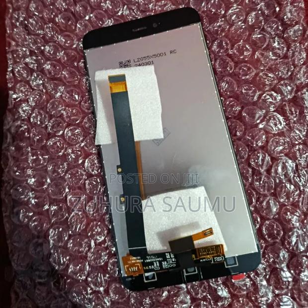 Phone Screen Replacement - thumbnail 2