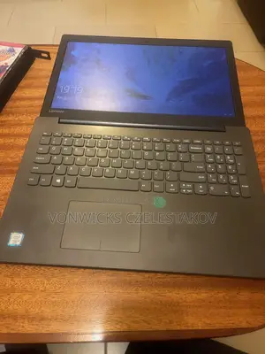 Laptop Lenovo IdeaPad 320 8GB Intel Core 3 HDD+SSD 2T