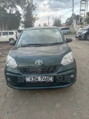 Toyota Passo 2017 Green