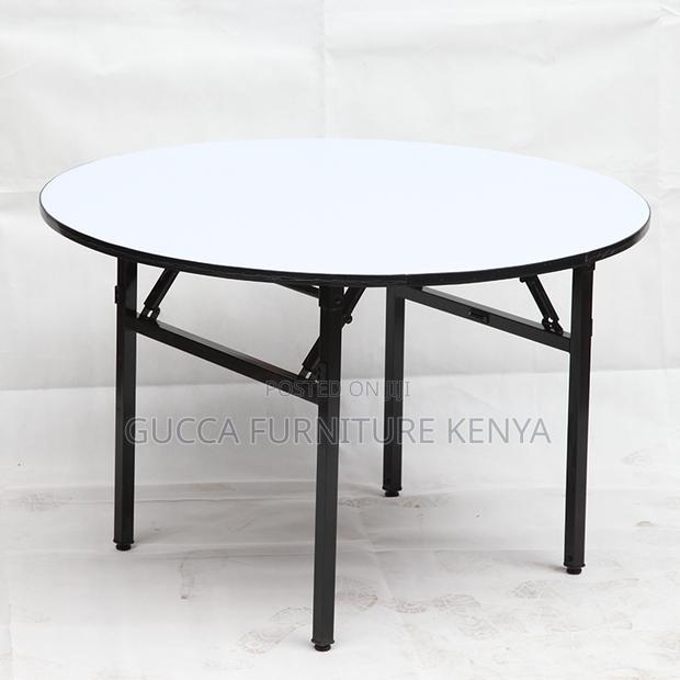 Round White Restaurant Table. - thumbnail 5