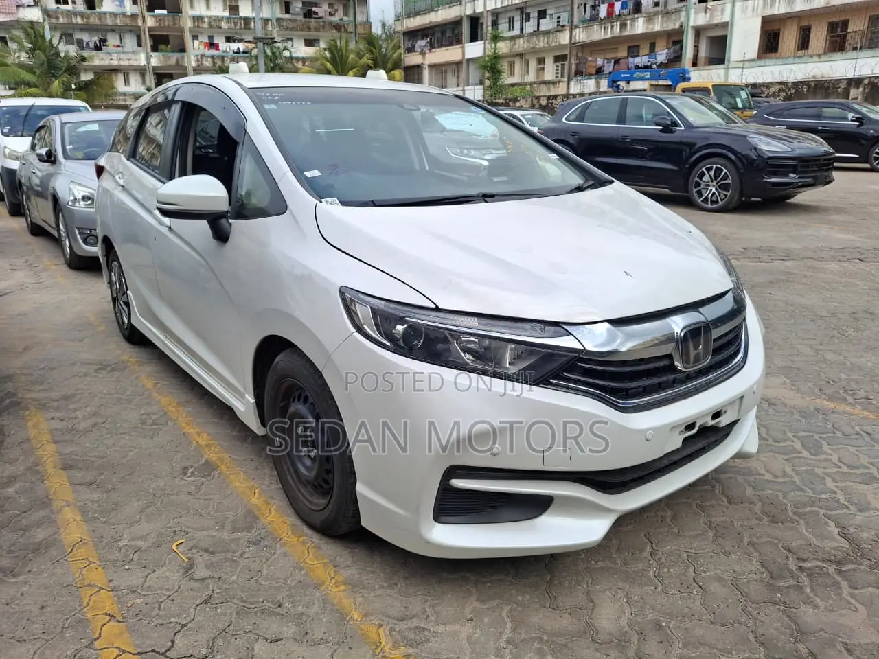 Honda Fit Shuttle 2020 White