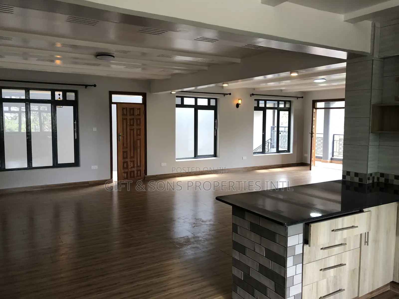 3bdrm Apartment in Flower Business Park, Viwandani for rent