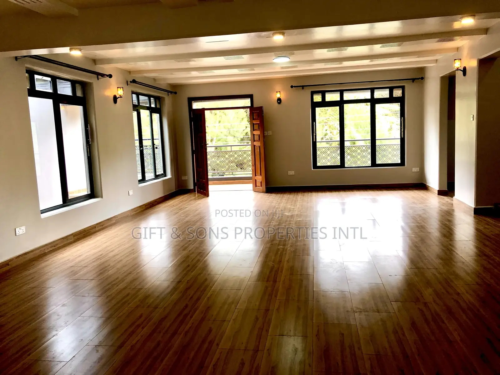 3bdrm Apartment in Flower Business Park, Viwandani for rent