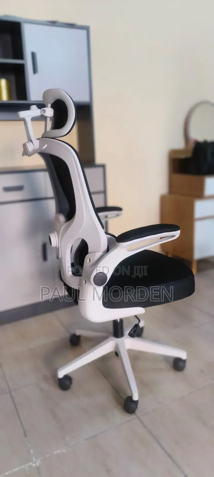 New Stock Office Chair With Headrest