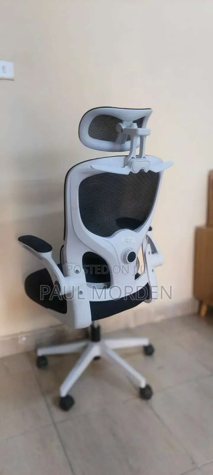 New Stock Office Chair With Headrest