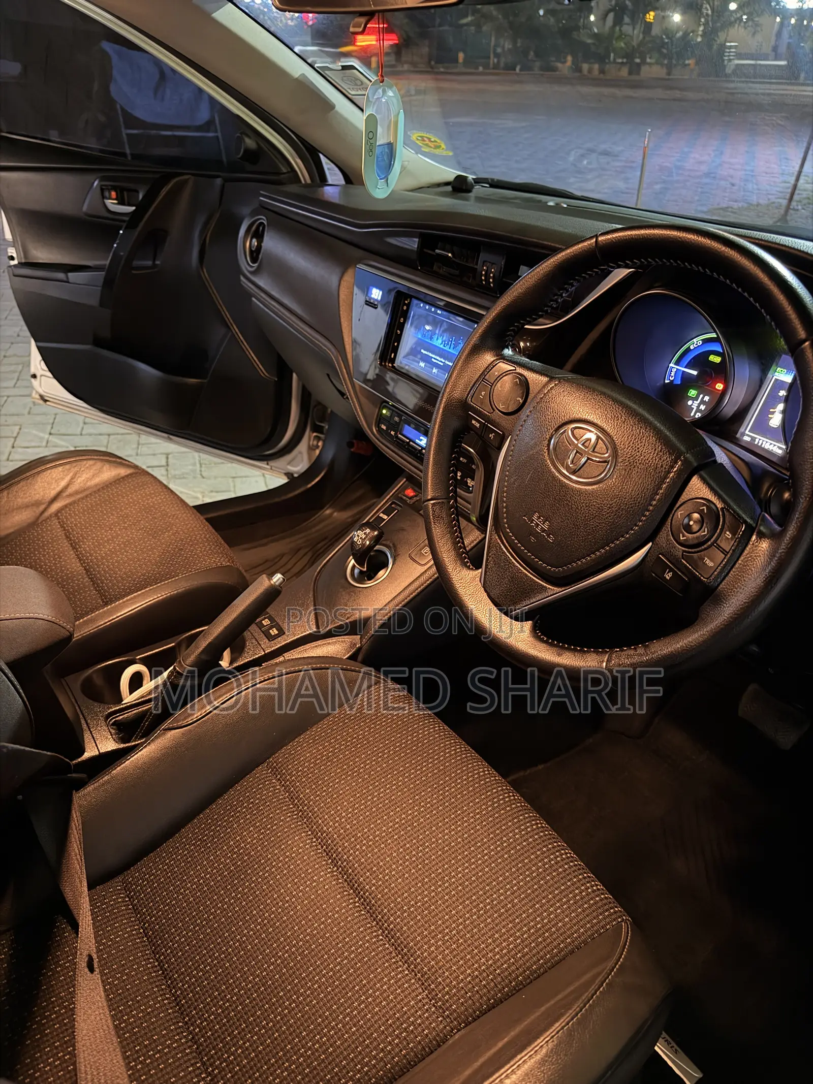 Toyota Auris 2016 Silver