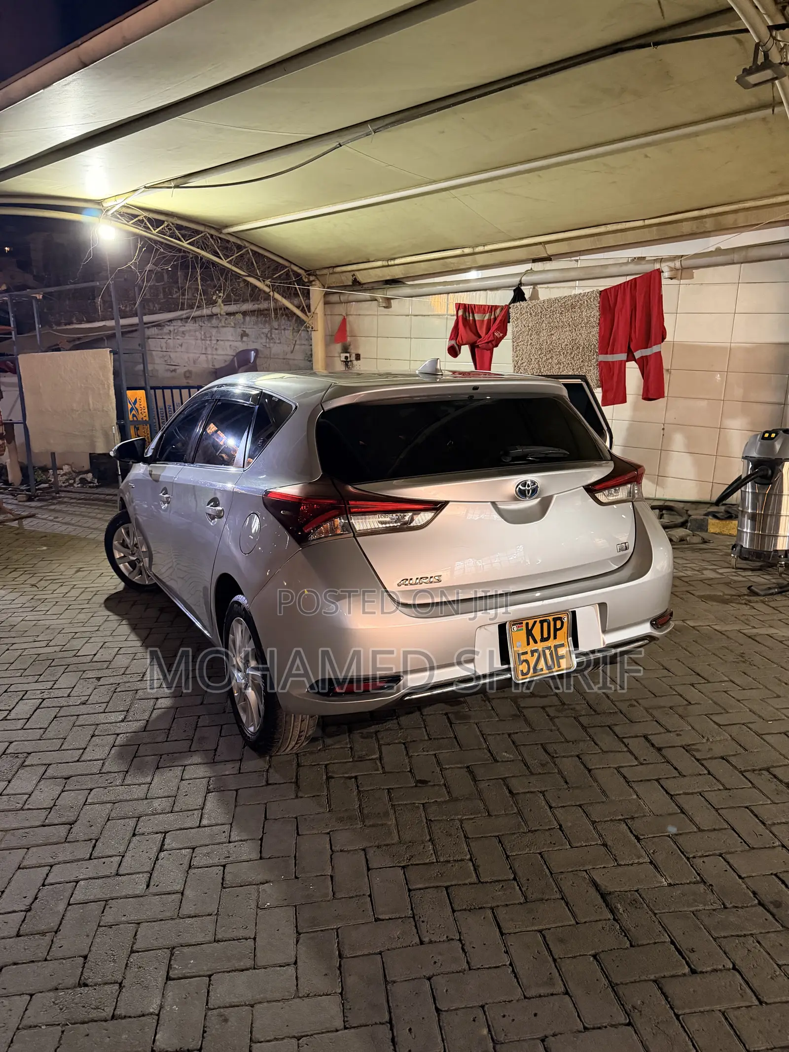 Toyota Auris 2016 Silver