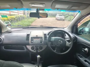 Nissan Note 2012 Silver