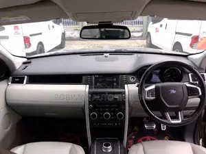 Land Rover Discovery Sport 2016 Brown