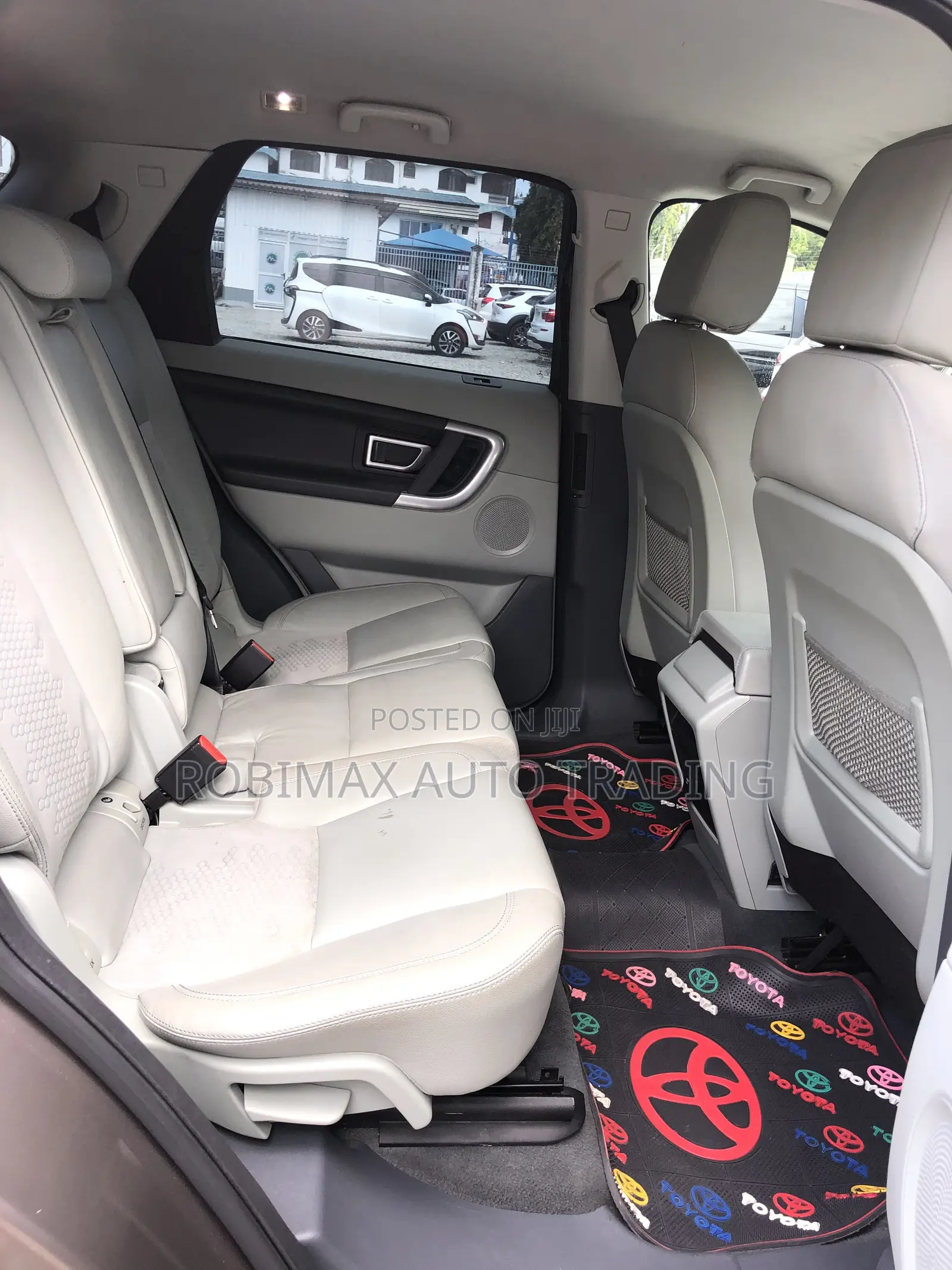 Land Rover Discovery Sport 2016 Brown