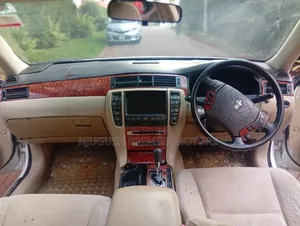 Toyota Crown 2007 Pearl