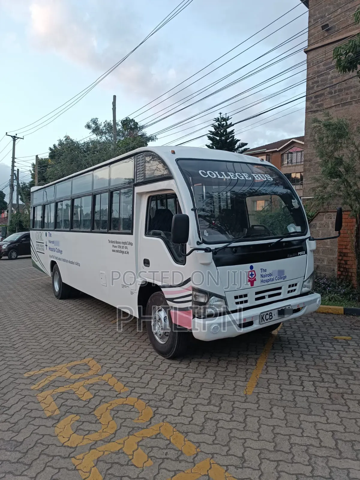 Isuzu NQR 2014 White