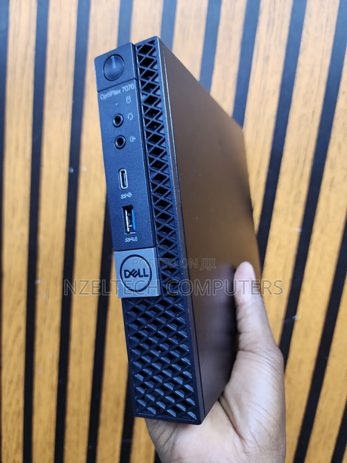 Desktop Computer Dell Optiplex 7070 8GB Intel Core i7 SSD 256GB