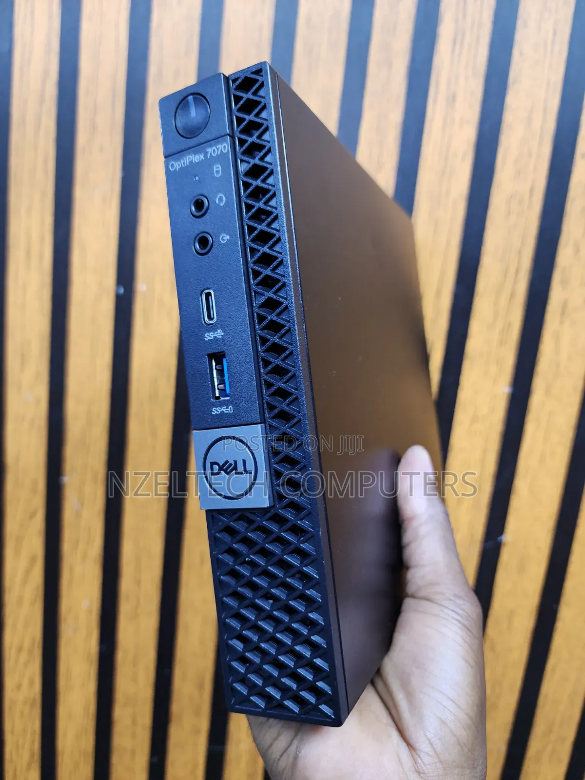 Desktop Computer Dell Optiplex 7070 8GB Intel Core i7 SSD 256GB