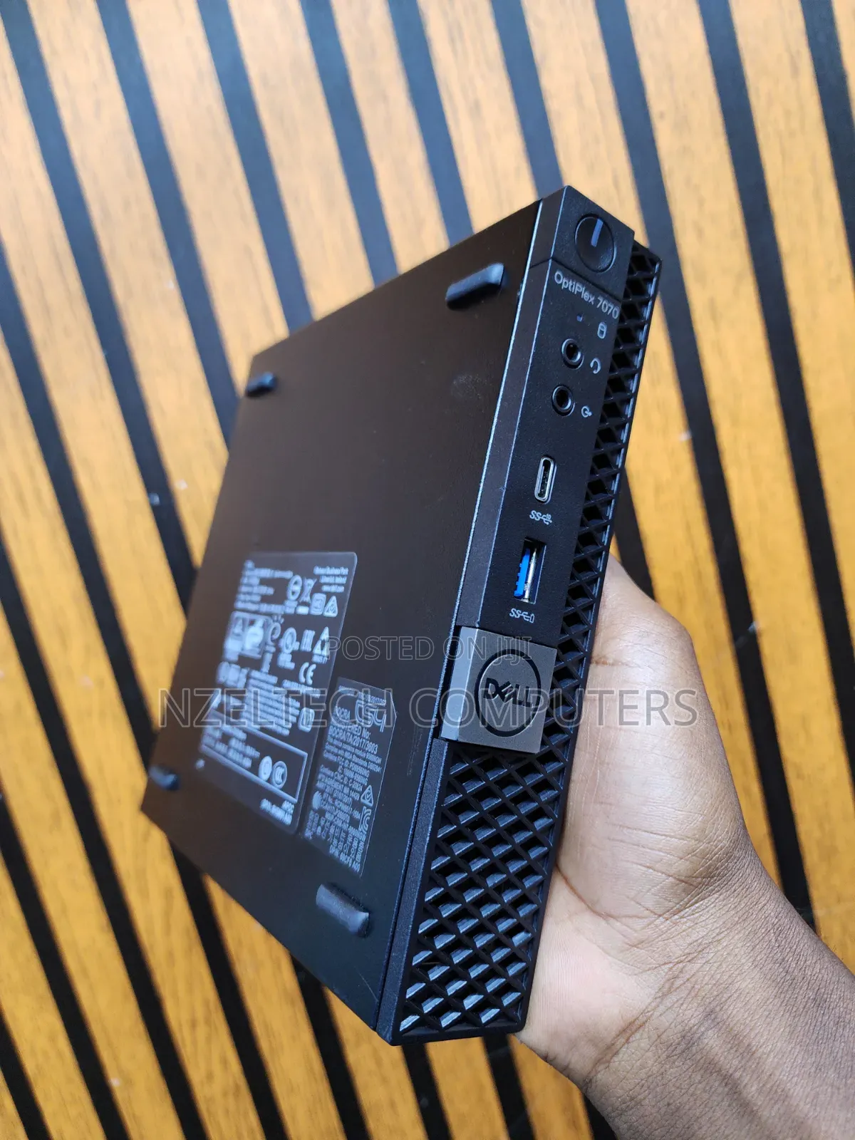 Desktop Computer Dell Optiplex 7070 8GB Intel Core i7 SSD 256GB