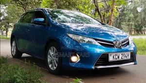 Toyota Auris 2013 Blue